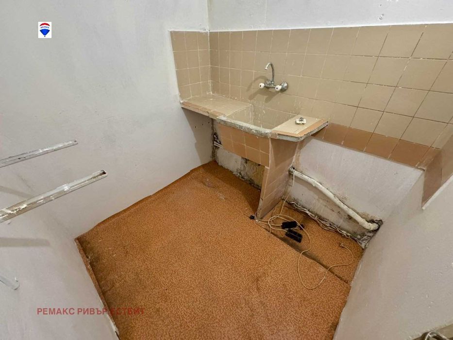 Продава се Двустаен апартамент в Русе, Здравец Изток - 76 кв.м за 1210 €/кв.м - Снимка #7