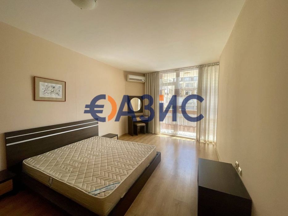 Продава се Двустаен апартамент в Свети Влас - 91 кв.м за 1594 €/кв.м - Снимка #2