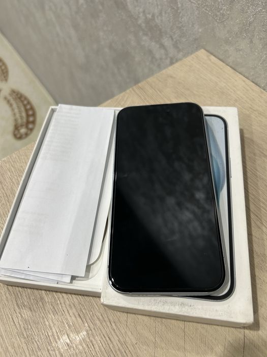 Продам Айфон 15 iphone 15