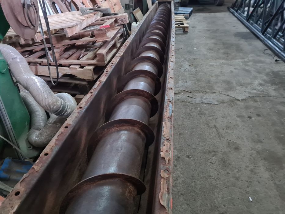 шнек дължина 6200мм.4kw