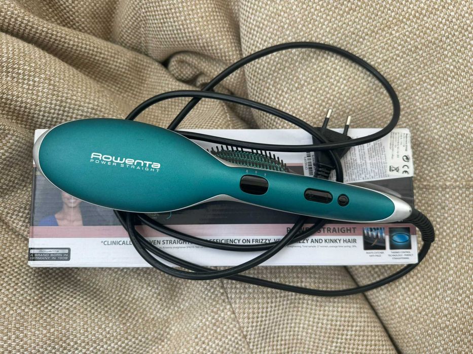 Четка за изправяне на коса Rowenta Power Straight CF5820F0