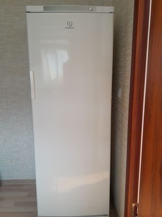 Морозильник INDESIT