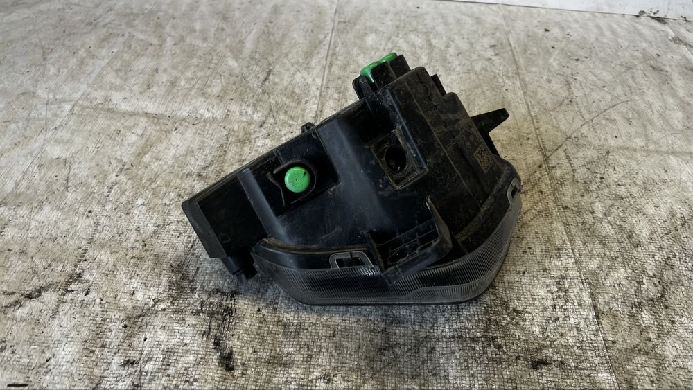 Volkswagen Taigo ляв халоген