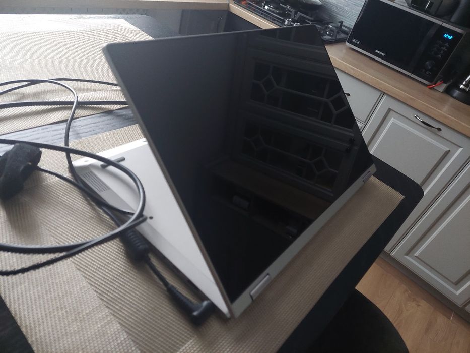 Lqptop Lenovo IdeaPad C340-14API convertibil 2in1