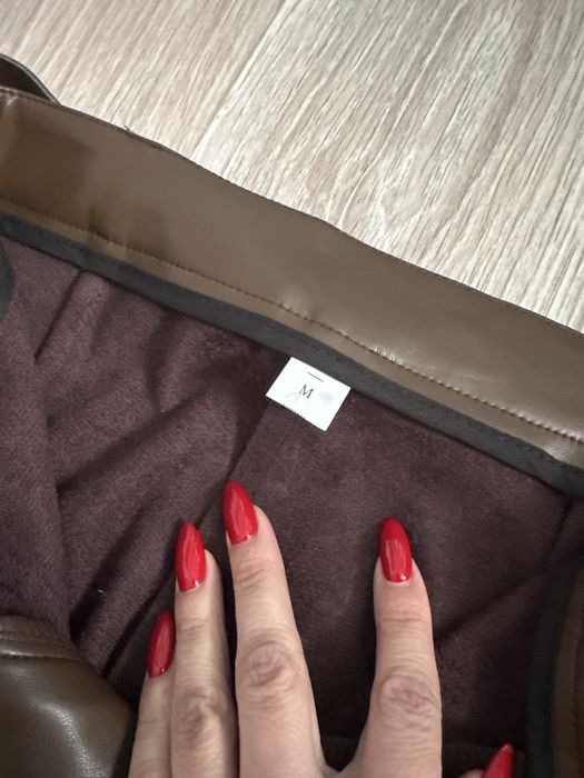 Продам кожаные брюки размер М 42-44