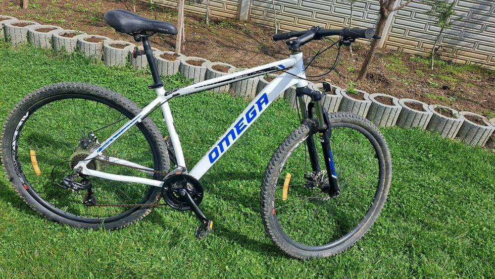 Bicicletă Omega albă NOUĂ