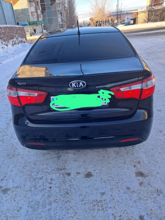 Продам машину  kia Rio