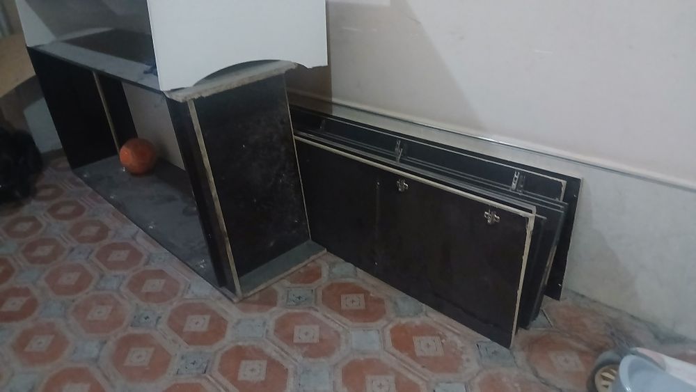 Eski beu mebellar sotiladi