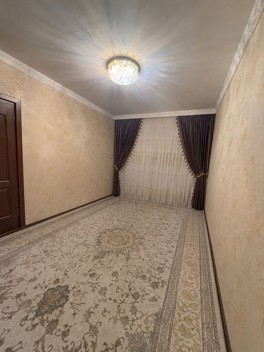 Sergeli 5 uy sotiladi