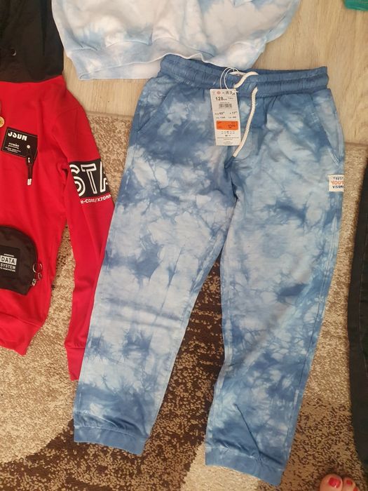 Страхотен сет от чисто нови дрехи