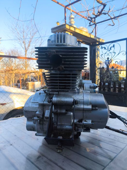 200сс Китайски двигател