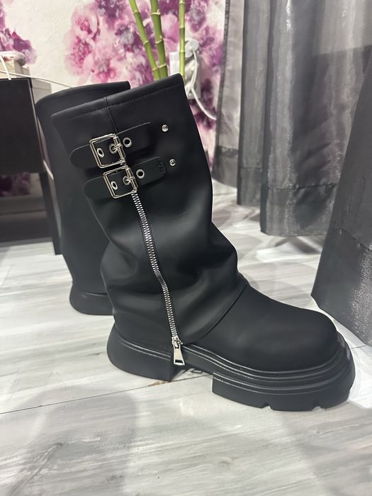 Модерни черни ботуши 38 номер