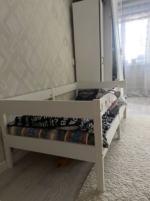 Продам детскую кроватку