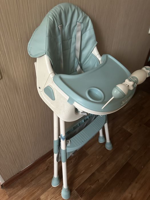 Детский стульчик для кормления