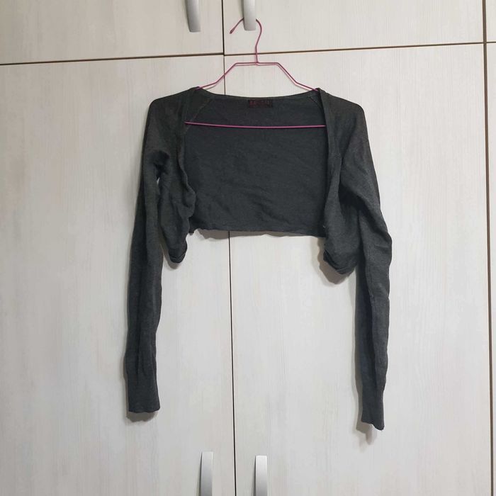 Различни цветове ръкави