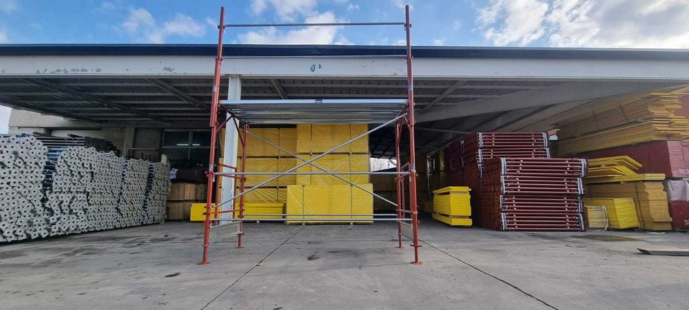 Schela metalica de exterior noua, cu podina de 1,8 m