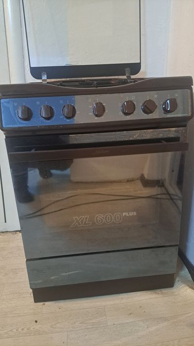 Продам газ плиту Кайзер