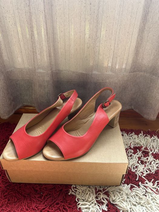 Дамски сандали Carlo Fabiani 39 номер