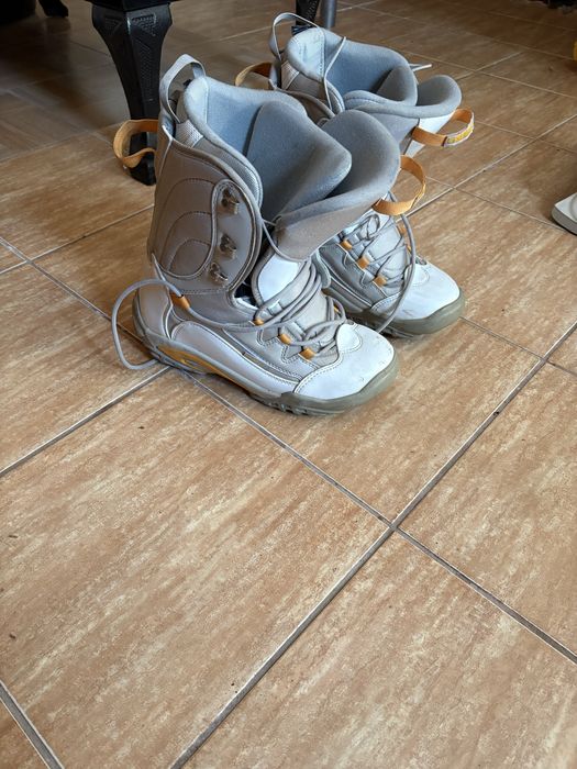 Snowboard boots marimea 44
