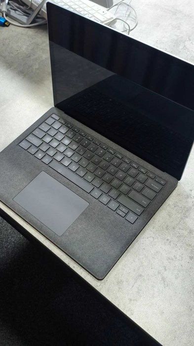 Microsoft Surface Laptop 4