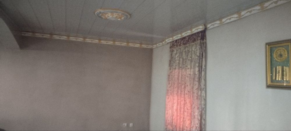 Уй сотилади. Вобкент