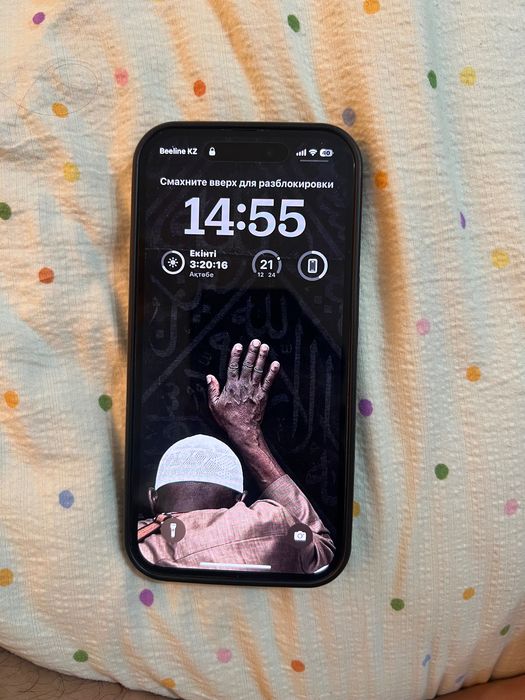 iPhone 14pro с каробкий