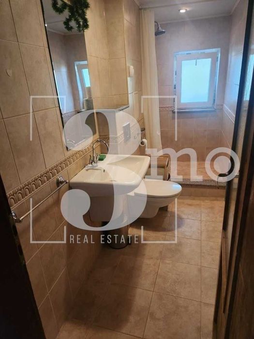 3mo“ продава два етажа от къща в живописното село Владая