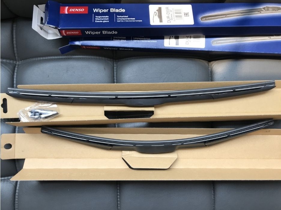 Щётки стеклоочистителя.