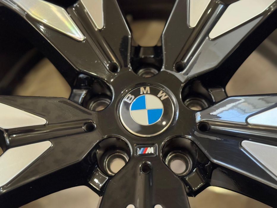 Диски с резиной BMW X7 в оригинале