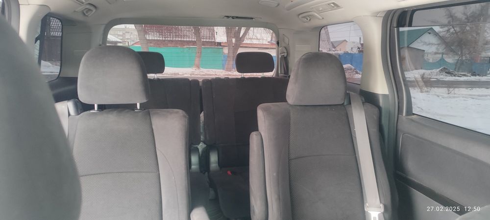 Продам Toyota Alphard 2012 года