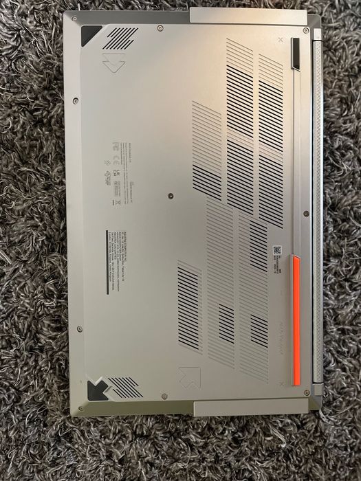 Vand Laptop Asus Vivobook S15