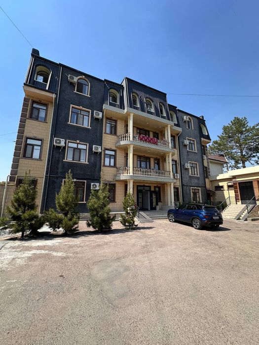 Продаётся двухкомнатная на м-в Риезий. Паркентский ( новостройка )