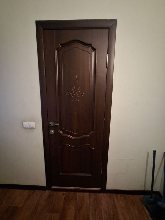 Продам двери в сборе