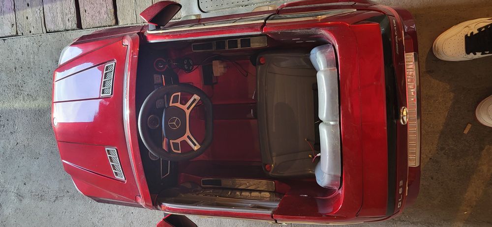 Детский электромобиль