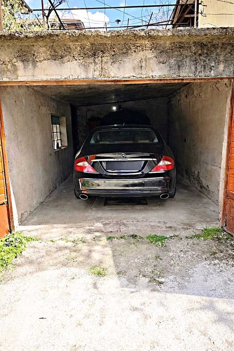 Гараж самостоятелен