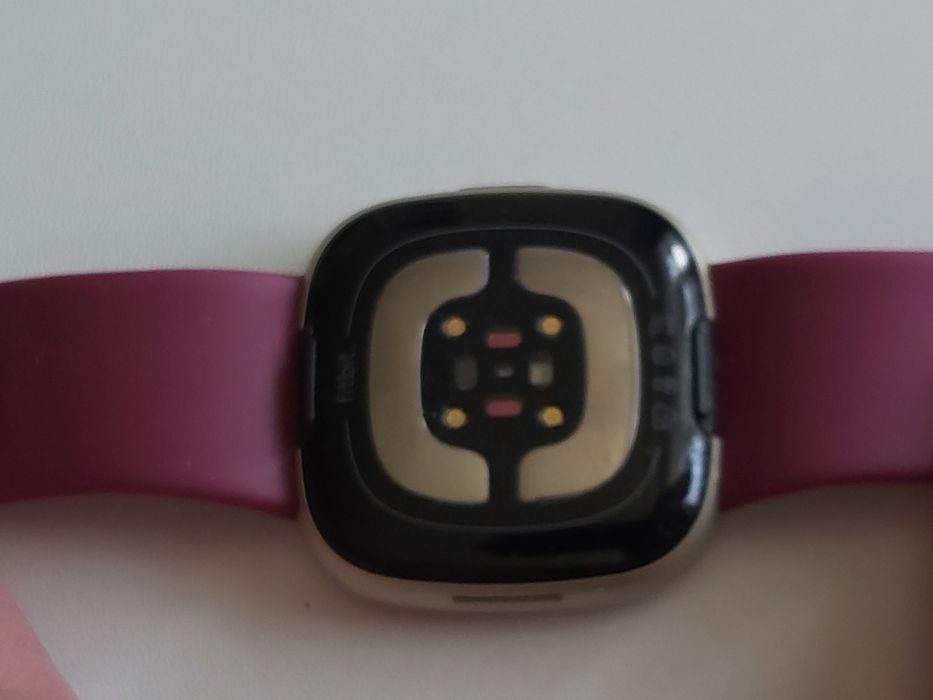 Смарт-часы Fitbit Sense 2