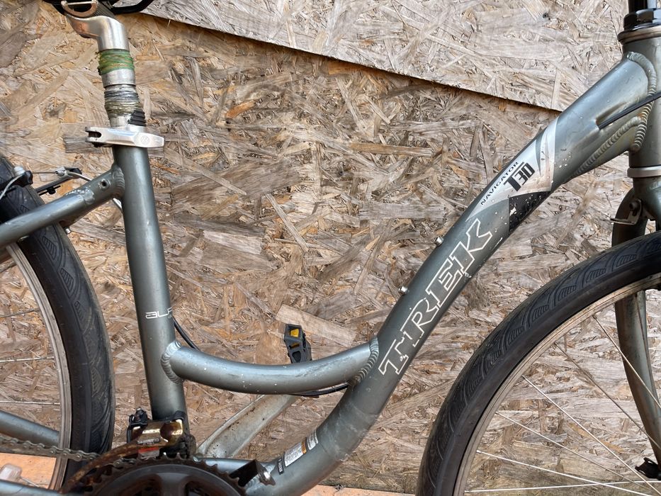 Bicicleta cadru dama trek t30  cadru aluminiu roti 28”