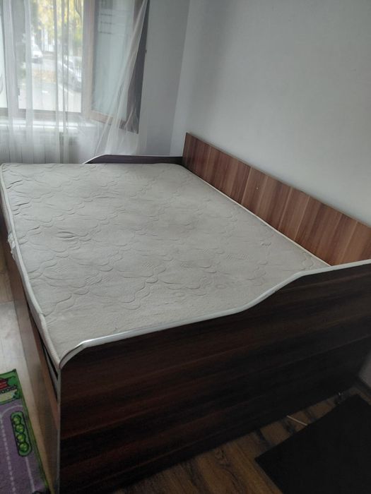 Vand pat cu saltea