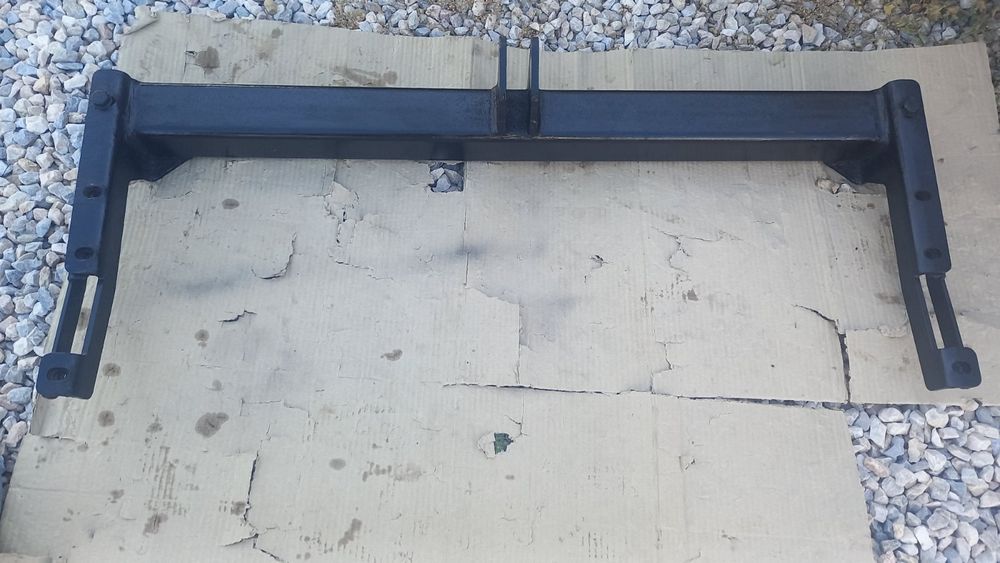 Продавам теглич за Тойота Корола Версо с сваляема кука за 2008г.