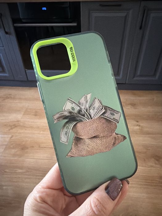 Чехол на айфон 12 про