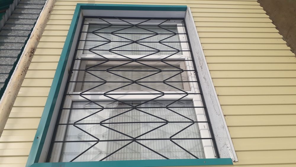 Решётки на окна.