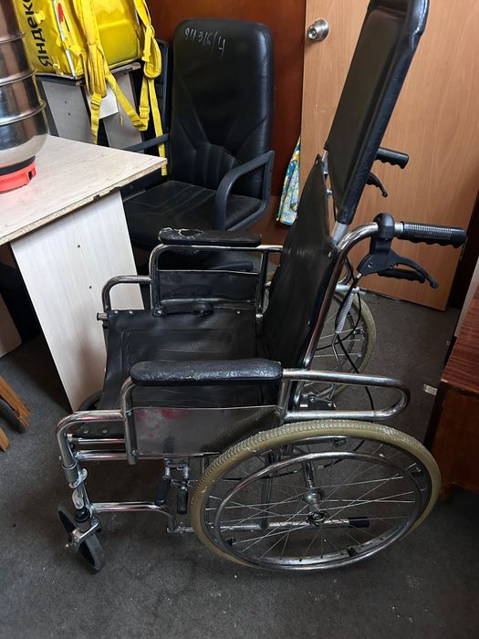 Инвалидная коляска б.у