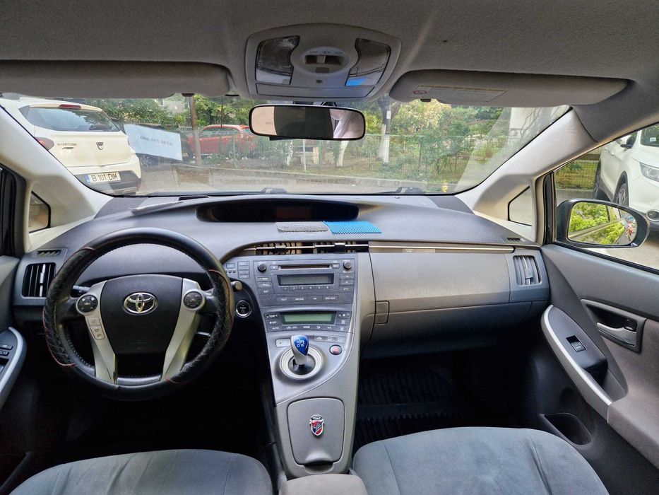 Se vinde Toyota Prius 3