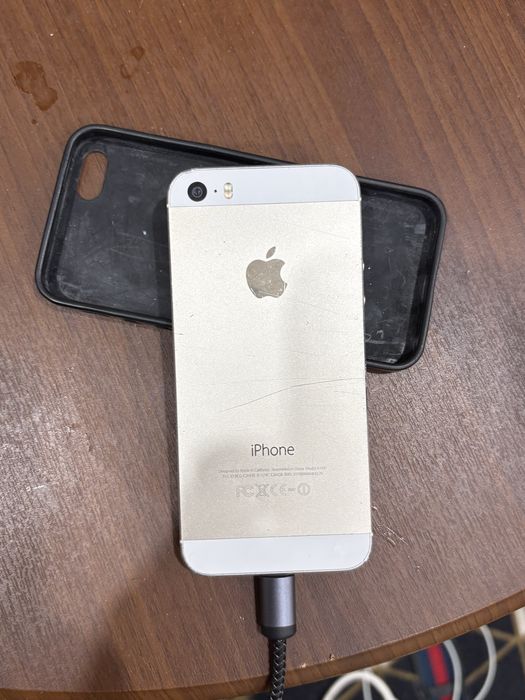 Продам Iphone 5s 16GB
