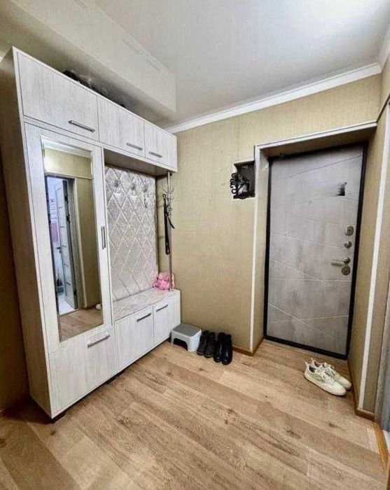 Продается 3/2/4 на м-ве Ялангач (Ориентир ЭКО Базар)