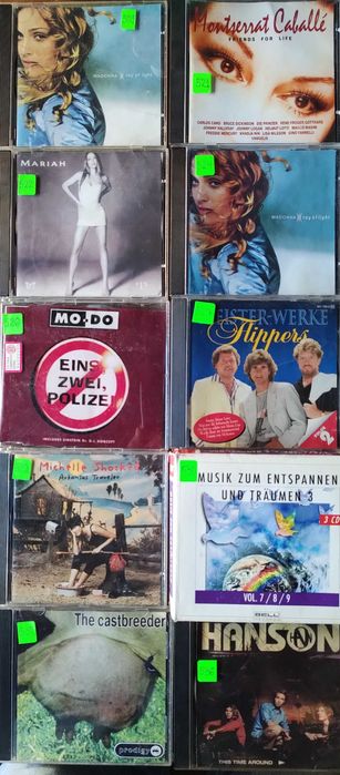 Огромна Колекция От Матрични И Оригинални Компакт Дискове С Топ Музика