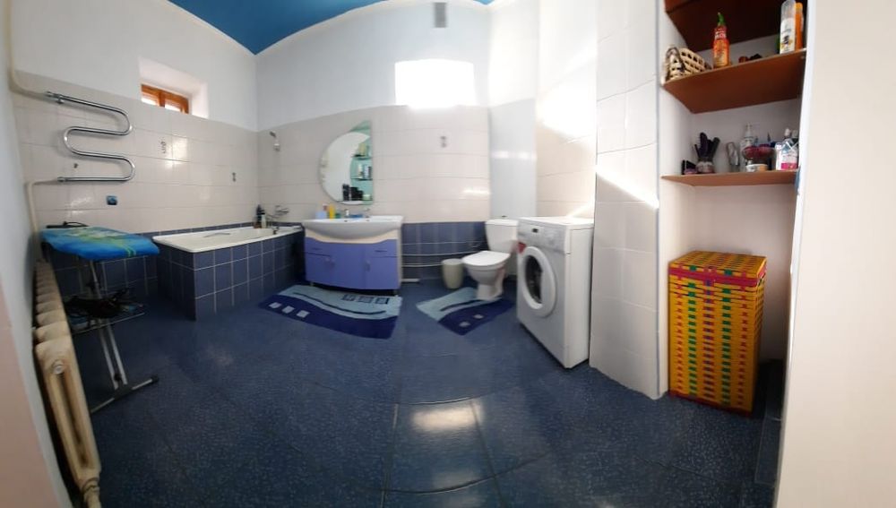 Дом на красном кордоне