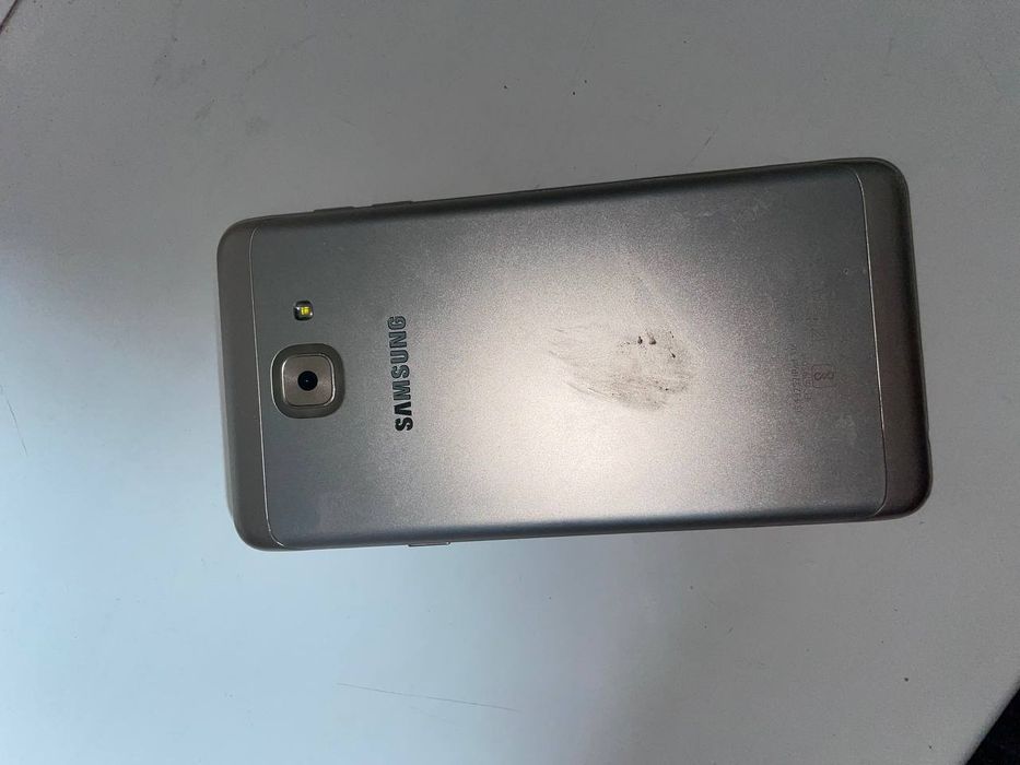 Продаётся Samsung J7