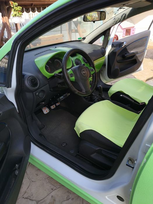 Opel CORSA D 1.2 benzină