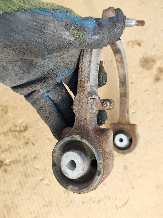 Преден Горен Ляв Носач Mercedes E class W211 4Matic Tmodel 2008 320CDI